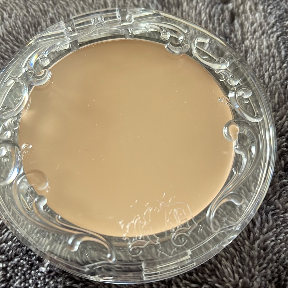 KVD Light 006 Good Apple Lightweight Full-Coverage Cream Foundation Balm - Picture 6 of 6
